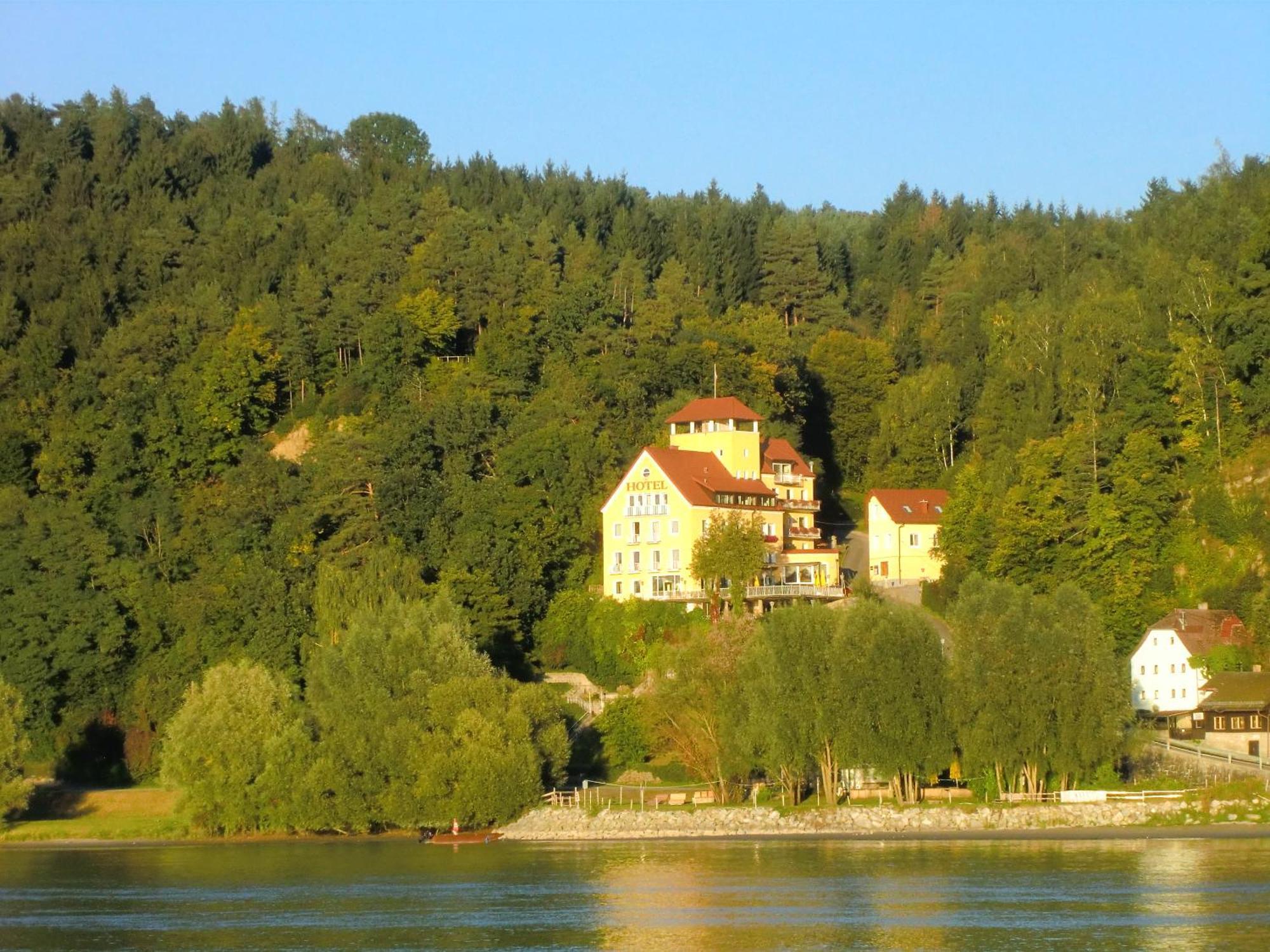 Hotel-restaurant Faustschloessl 3*